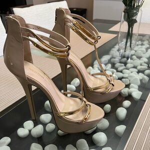 Wild Diva Blush Nude Platform Stiletto Sandals with Gold Accents Size 7